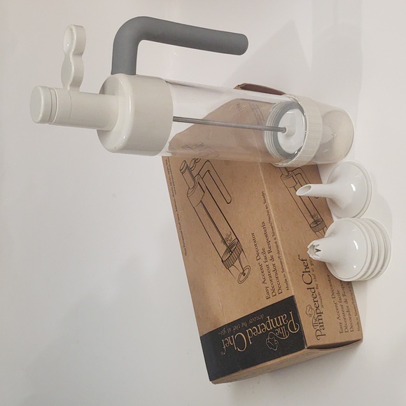 The Pampered Chef Other - The Pampered Chef Easy Accent Decorator 1778